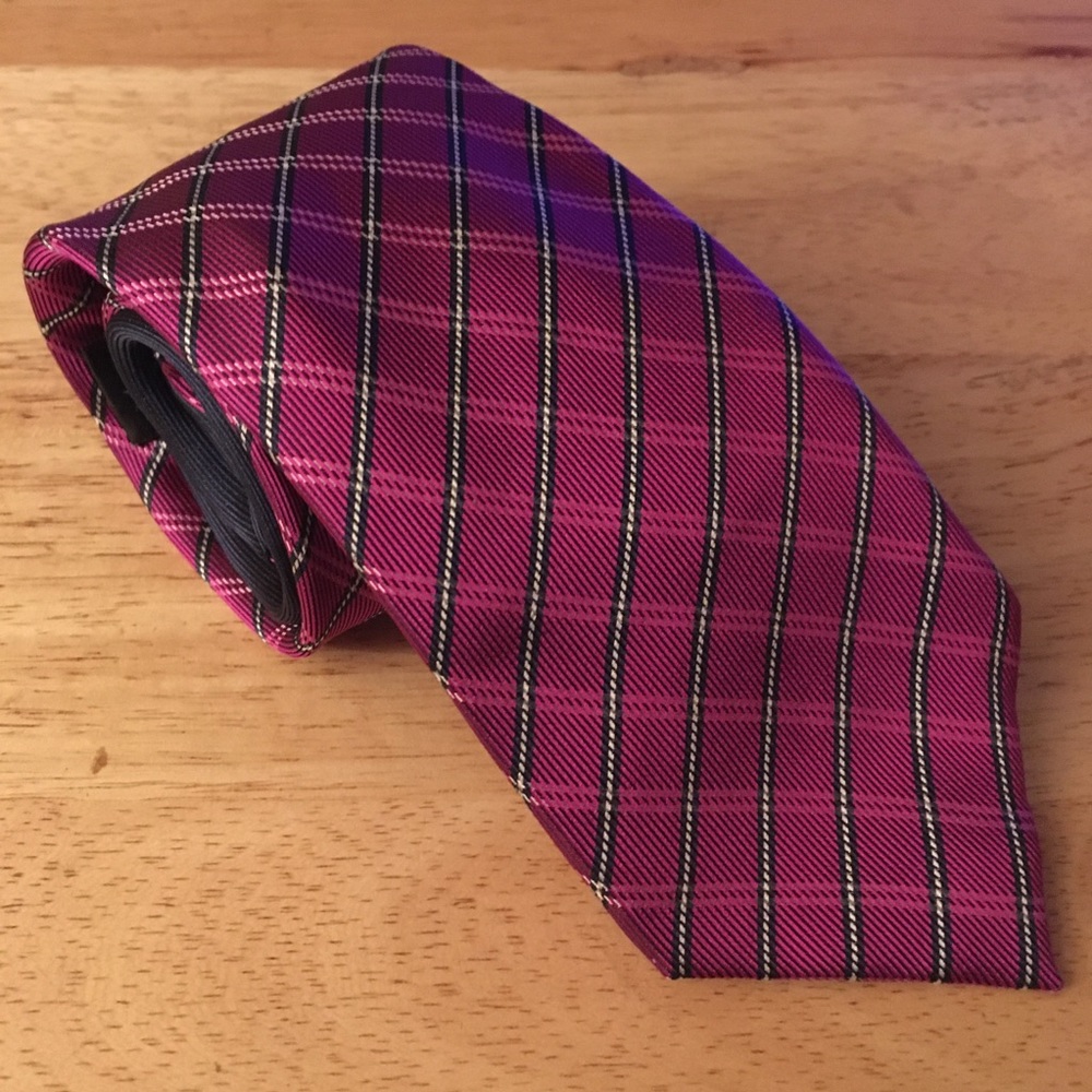 Astor & Black Cranberry 100% Silk Men's Designer Tie